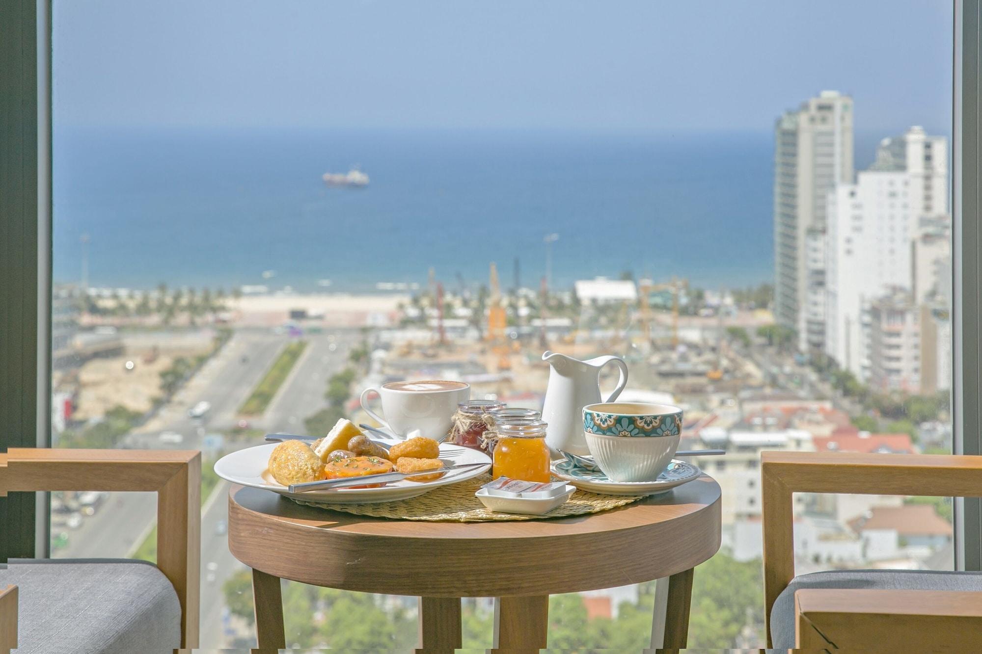 Nhu Minh Plaza Отель 4*