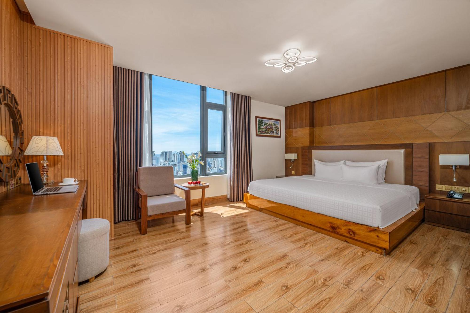Nhu Minh Plaza Отель 4*